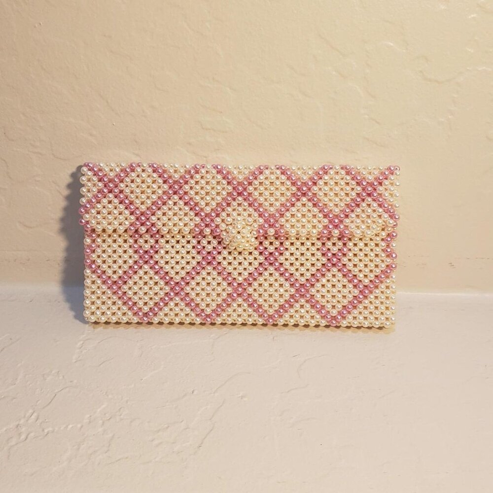 VINTAGE BEADED WALLET Pink and cream.